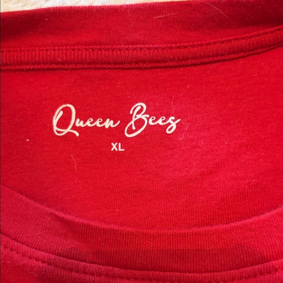 Red Tee with Ruffle Heart Design - Picture 6 of 7